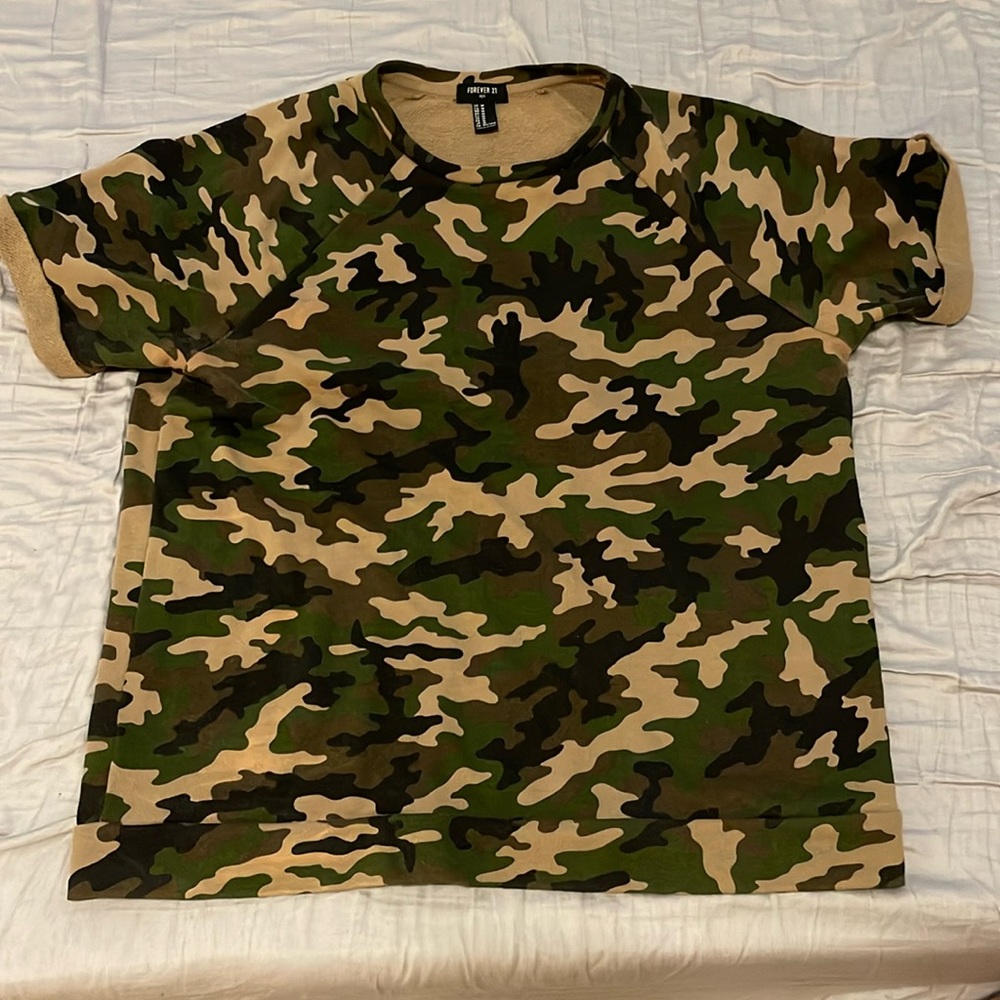 Men's Medium Camo camouflage t shirt forever 21 M